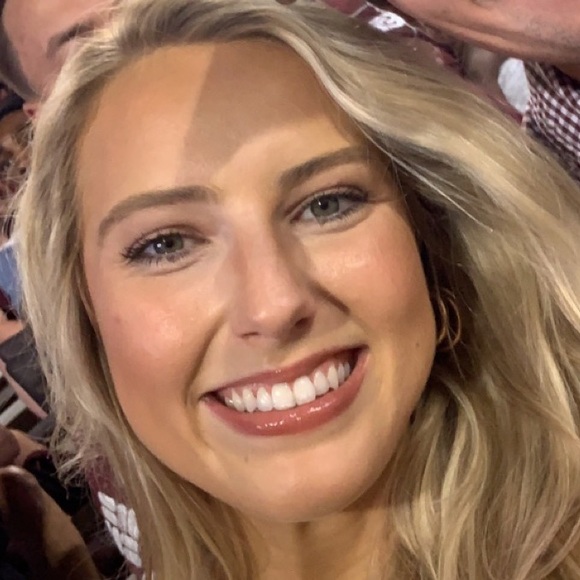 Meet your Posher, Madelynn - Picture 1 of 1